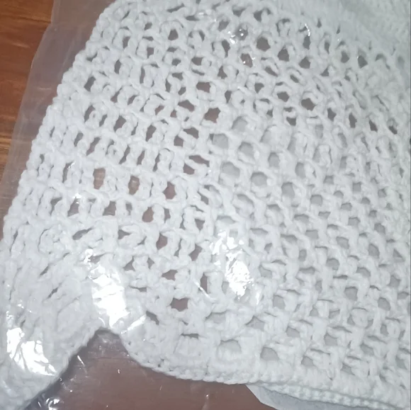 NWT OLIVACEOUS White Crochet Coverup Shorts Women’s - Picture 7 of 10